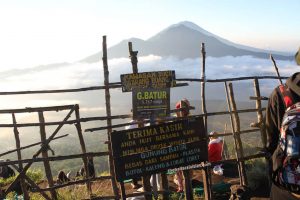 wisata mendaki gunung batur kintamani