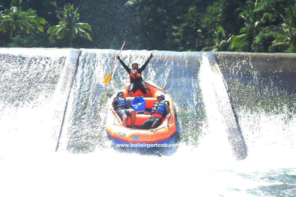 harga sobek rafting telaga waja bali